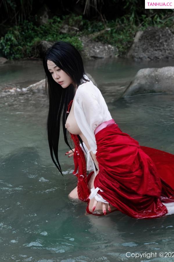   [XiuRen]高清写真图 2023.08.28 No.7295 严利娅Yuliya 妲己美臀第37张图片